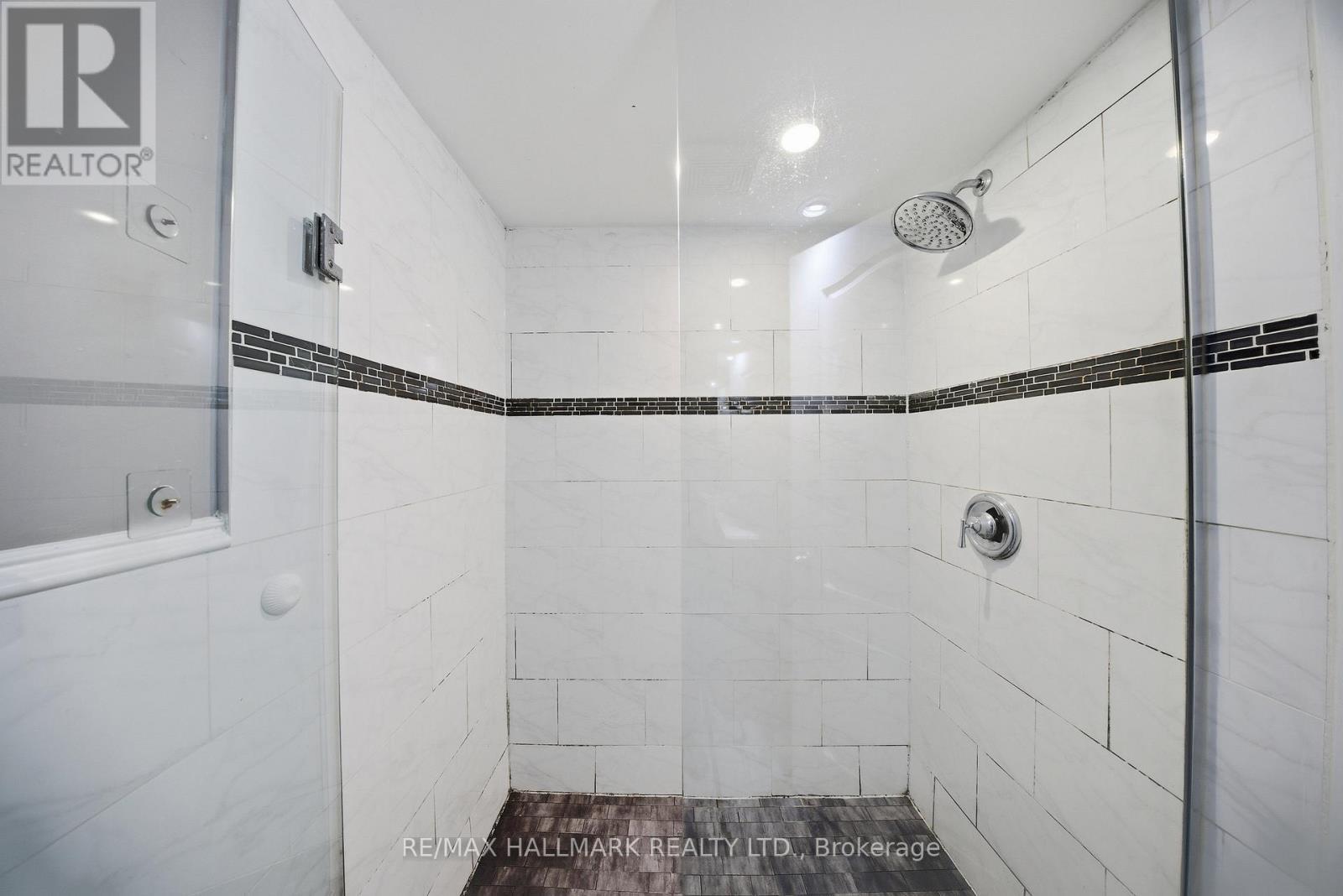 Bsmt - 34 Horfield Avenue, Toronto, ON - Indoor Photo Showing Bathroom
