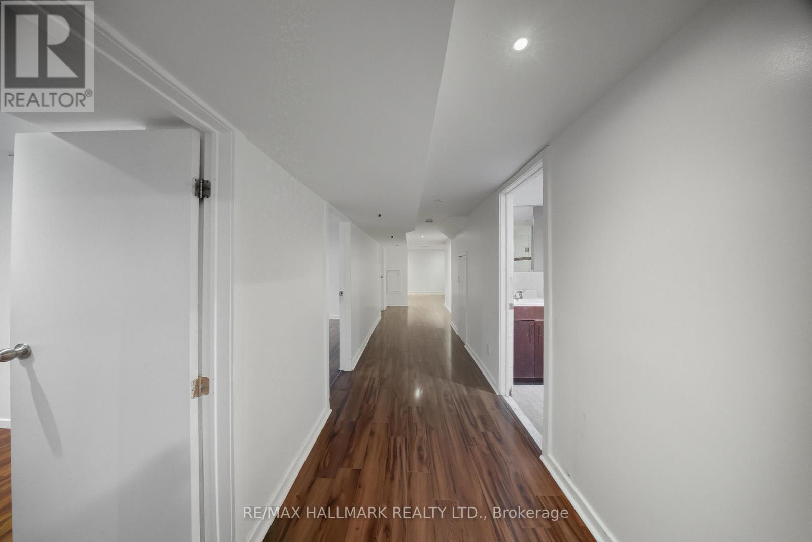 Bsmt - 34 Horfield Avenue, Toronto, ON - Indoor Photo Showing Other Room