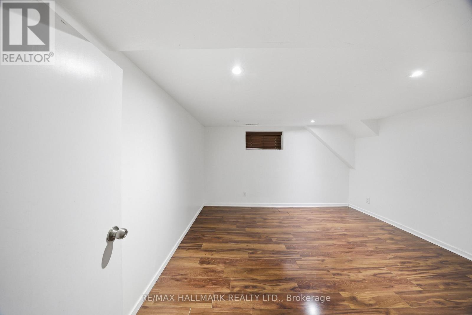 Bsmt - 34 Horfield Avenue, Toronto, ON - Indoor Photo Showing Other Room