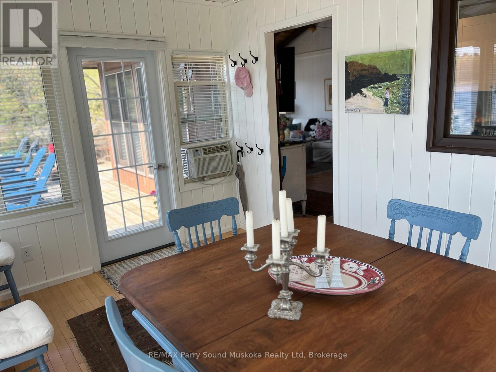 1260 Georgian Bay, The Archipelago (Archipelago North), ON - Indoor Photo Showing Dining Room
