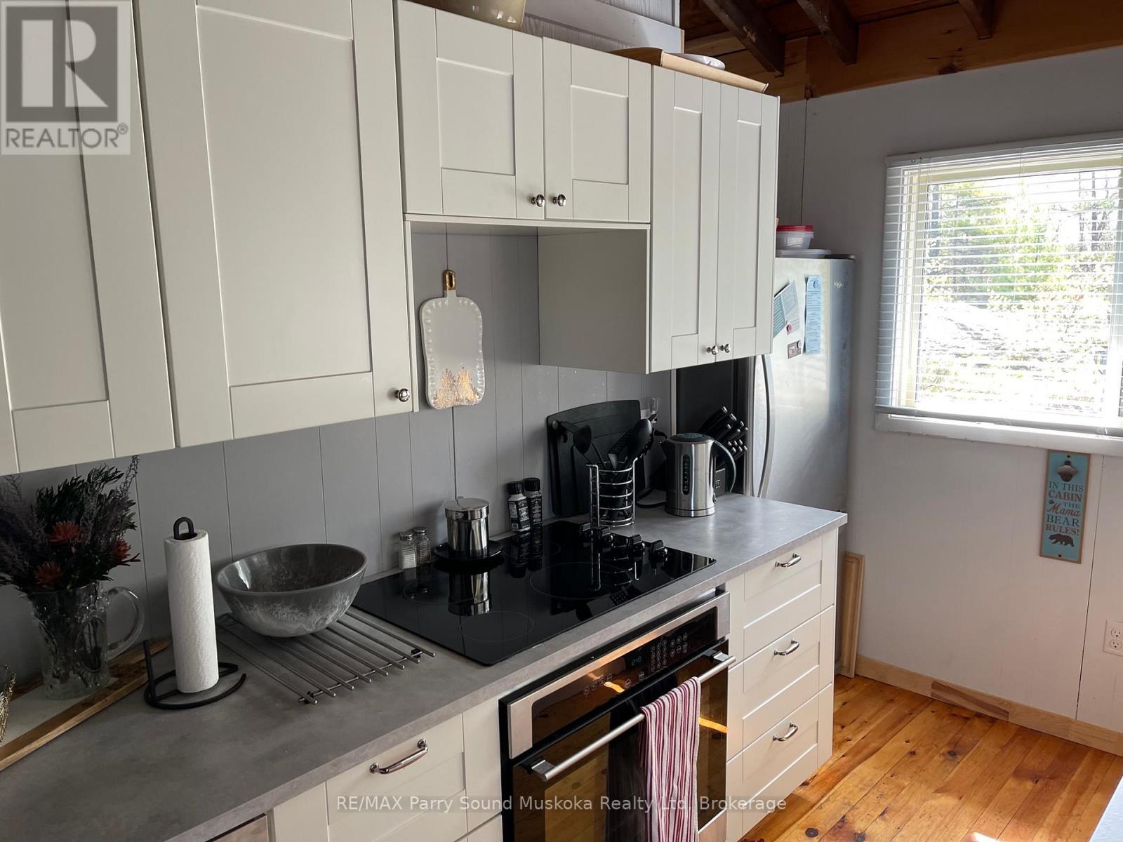 1260 Georgian Bay, The Archipelago (Archipelago North), ON - Indoor Photo Showing Kitchen