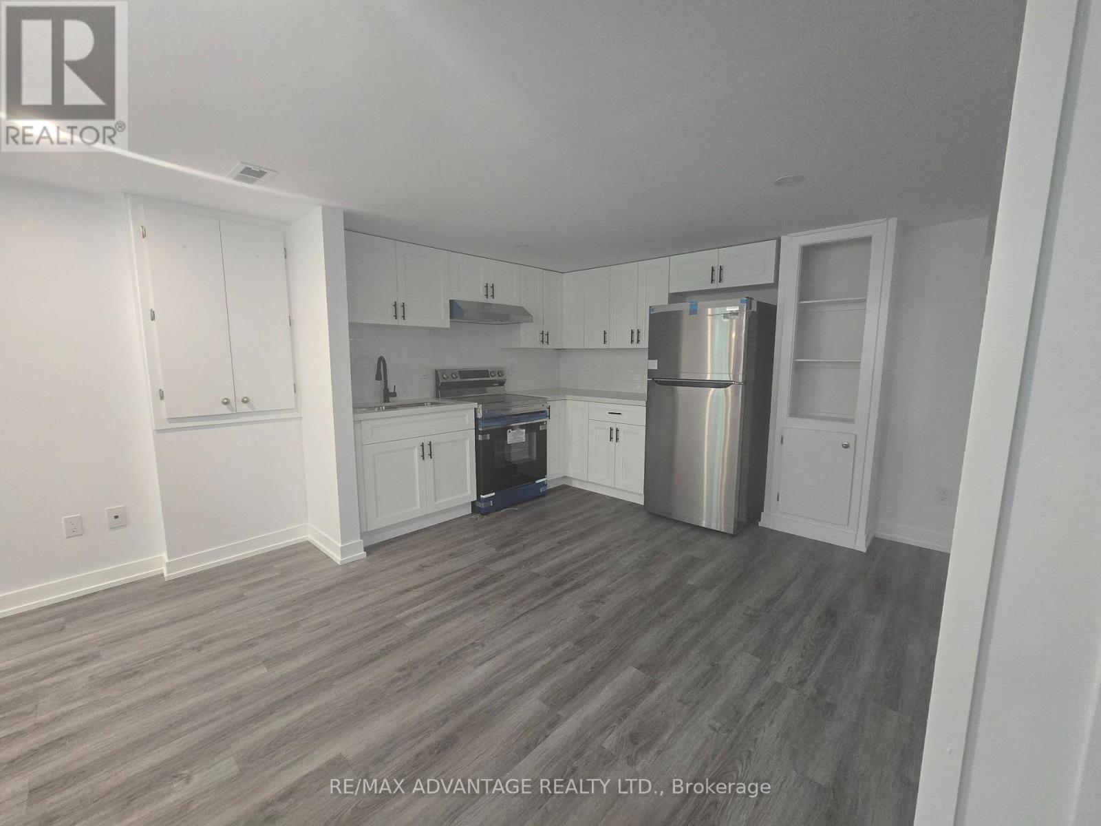 Lower - 162 Speight Boulevard, London East (East I), ON - Indoor Photo Showing Kitchen