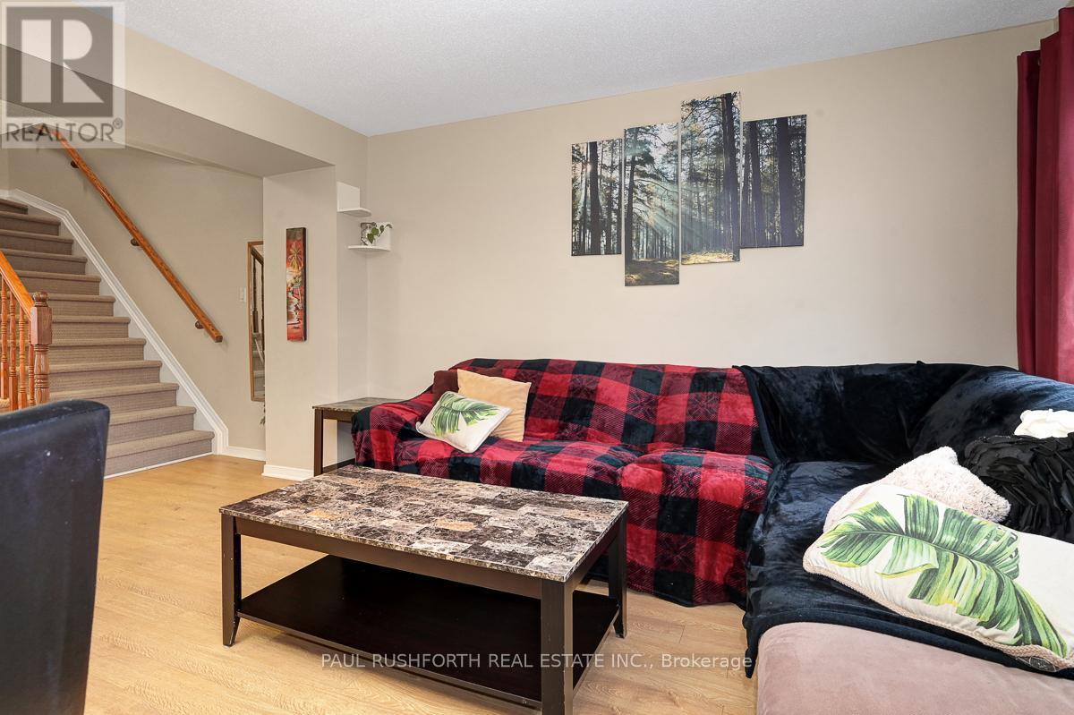 Living Room - 117 Keltie Private, Ottawa, ON - Indoor Photo Showing Living Room