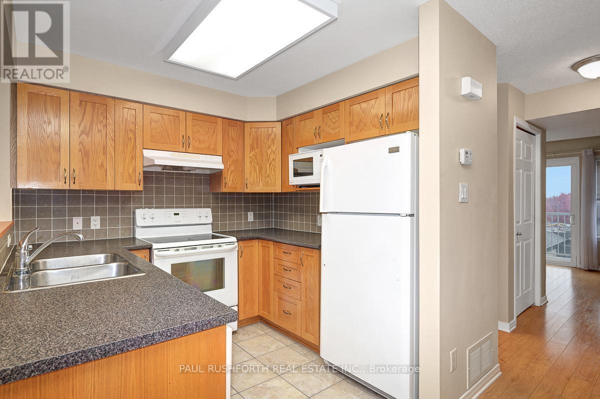 Kitchen - 117 Keltie Private, Ottawa, ON - Indoor Photo Showing Kitchen With Double Sink