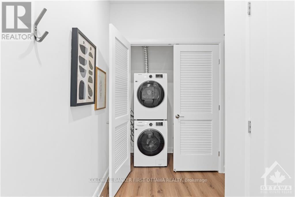 605 - 115 Echo Drive, Ottawa, ON - Indoor Photo Showing Laundry Room