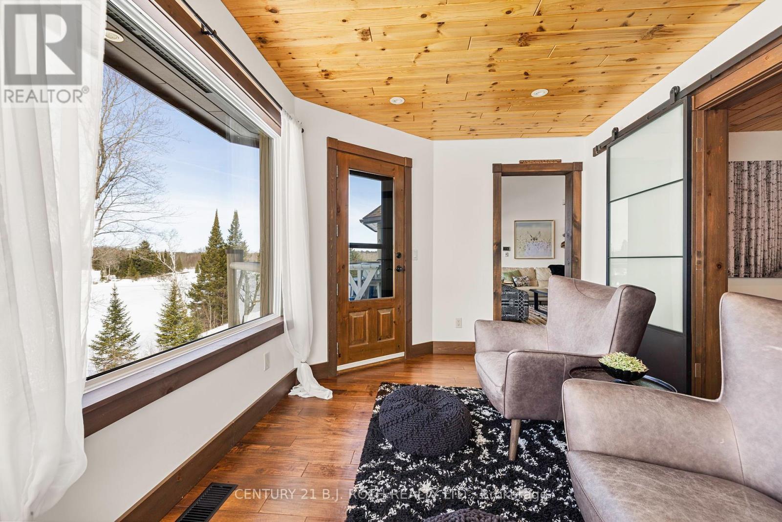 64 Mccords Road, Mckellar, ON - Indoor