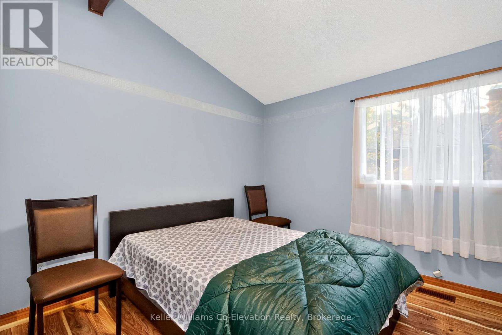 1950 Champlain Road, Tiny, ON - Indoor Photo Showing Bedroom