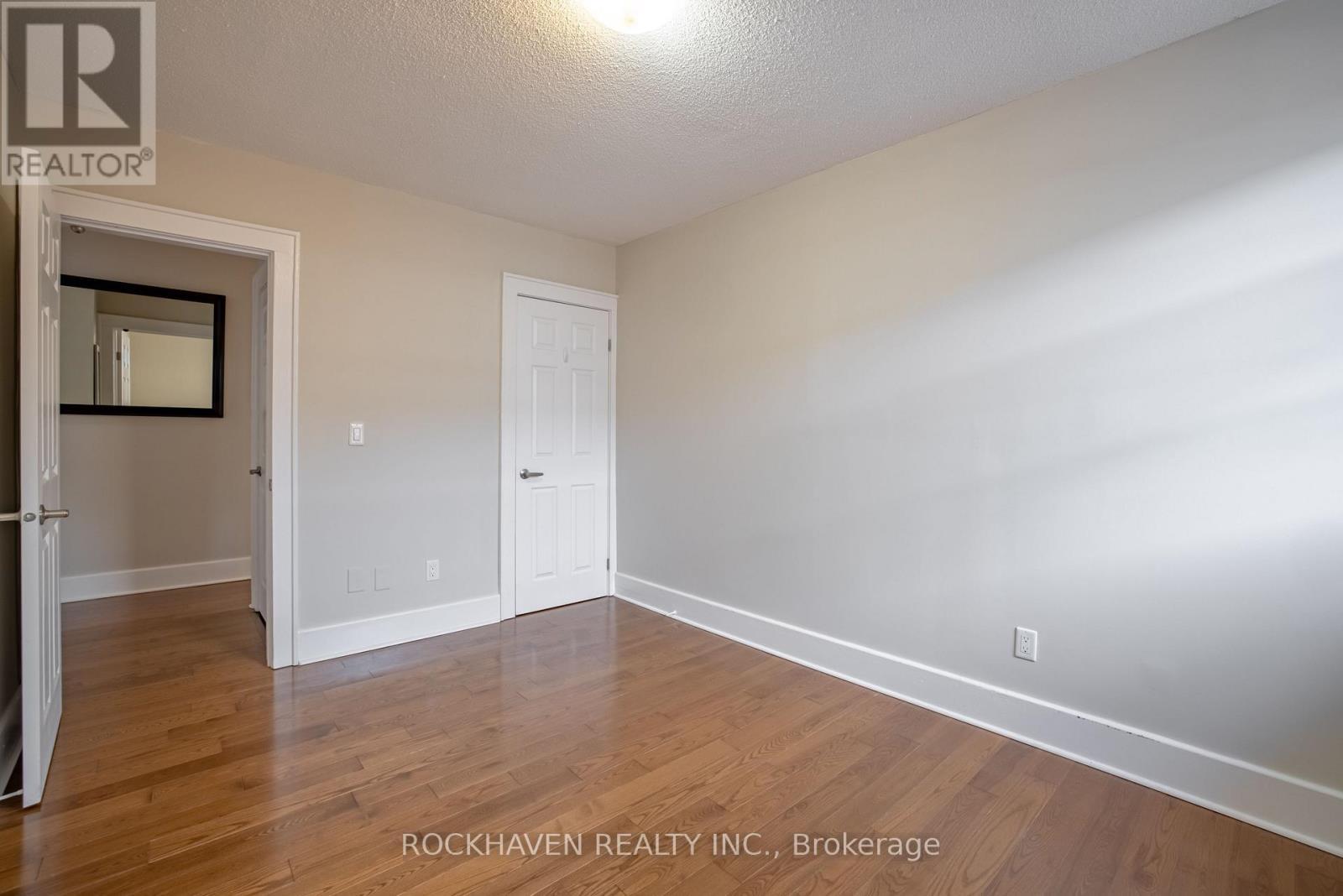 14 - 366 John Street S, Hamilton, ON - Indoor Photo Showing Other Room