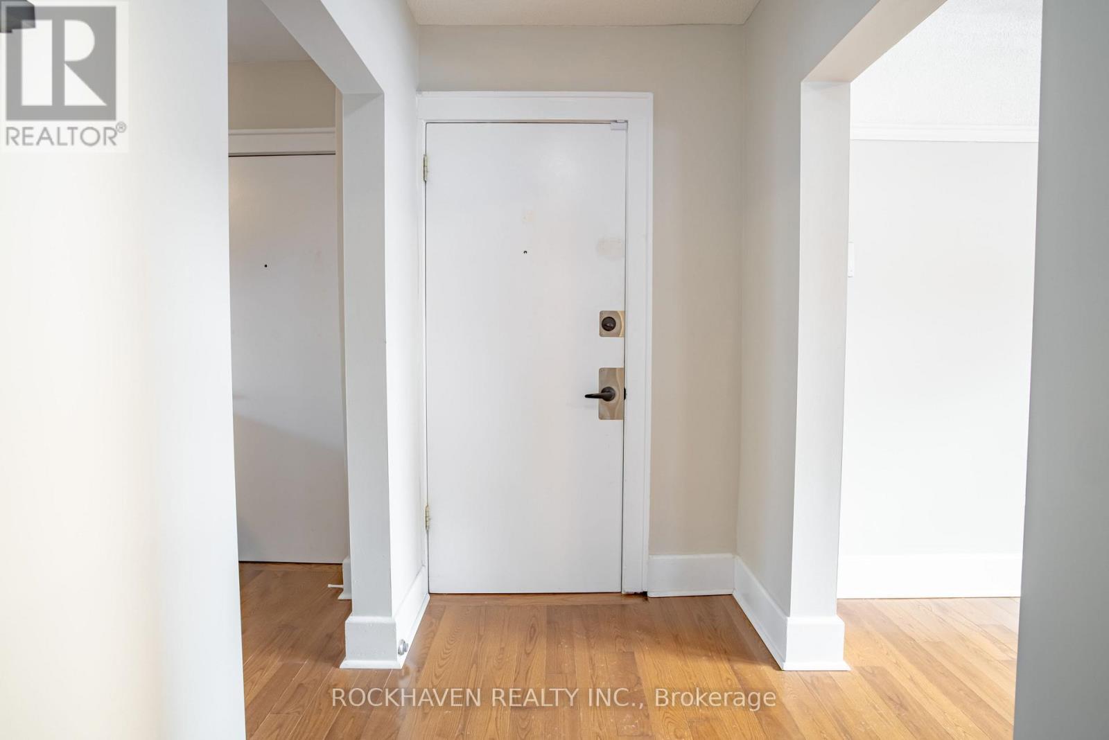 14 - 366 John Street S, Hamilton, ON - Indoor Photo Showing Other Room