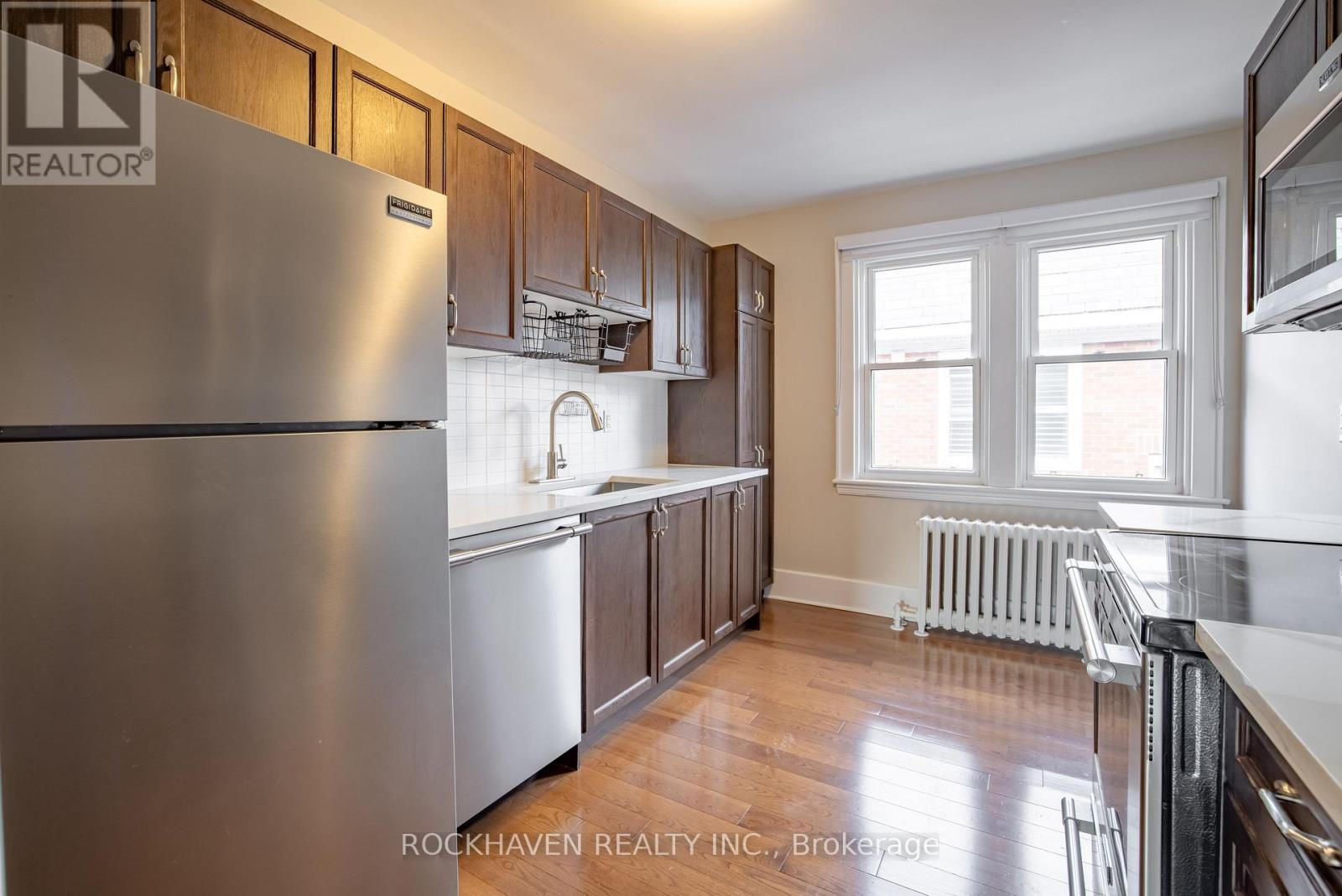 14 - 366 John Street S, Hamilton, ON - Indoor Photo Showing Kitchen