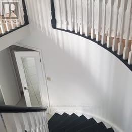 Main Fl - 84 Montmorency Drive, Hamilton, ON - Indoor Photo Showing Other Room