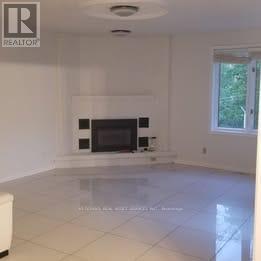 Main Fl - 84 Montmorency Drive, Hamilton, ON - Indoor Photo Showing Other Room