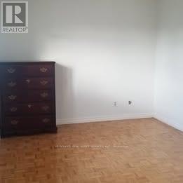 Main Fl - 84 Montmorency Drive, Hamilton, ON - Indoor Photo Showing Other Room