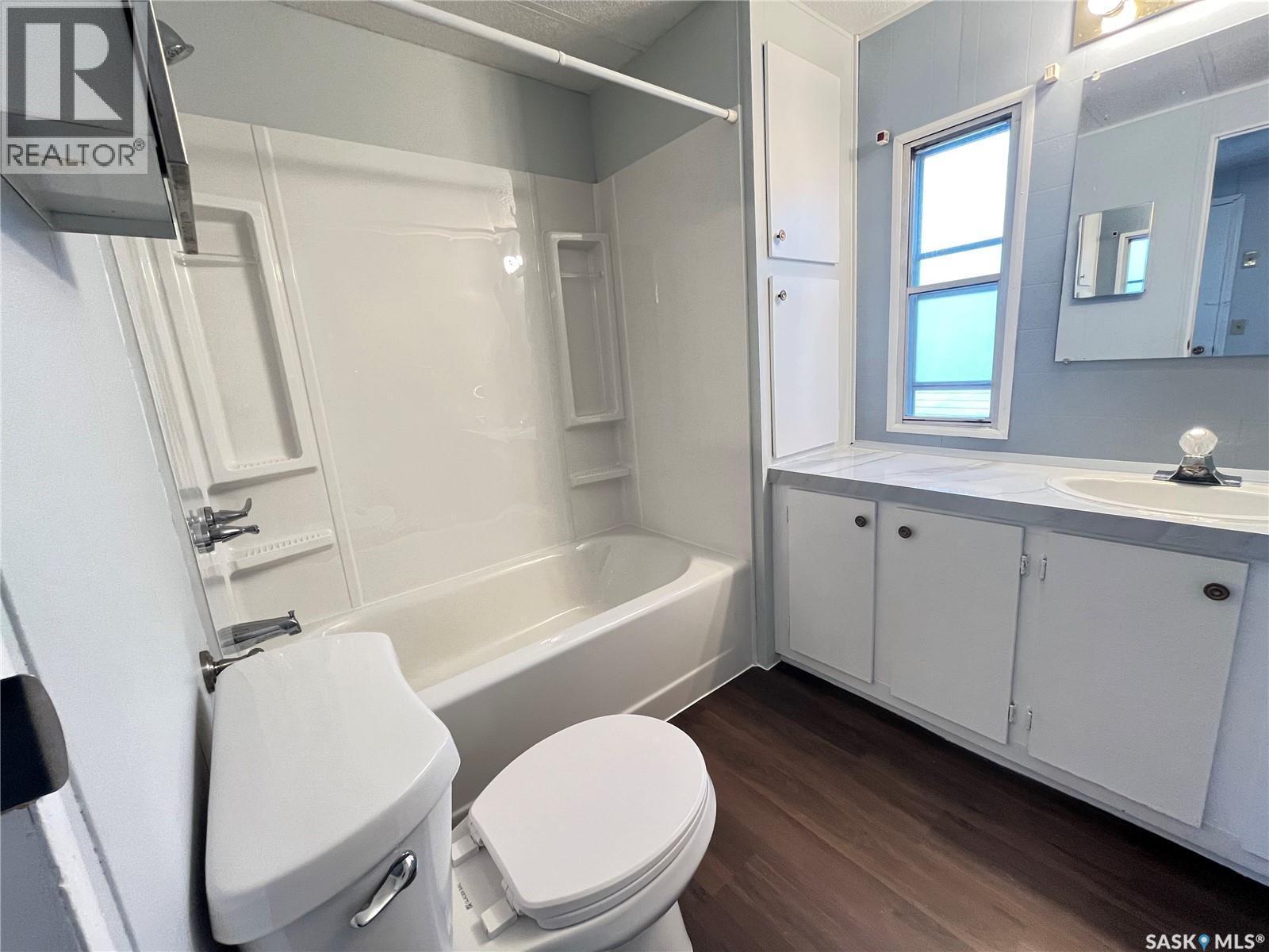 Cypress Mobile Home Park, Maple Creek, SK