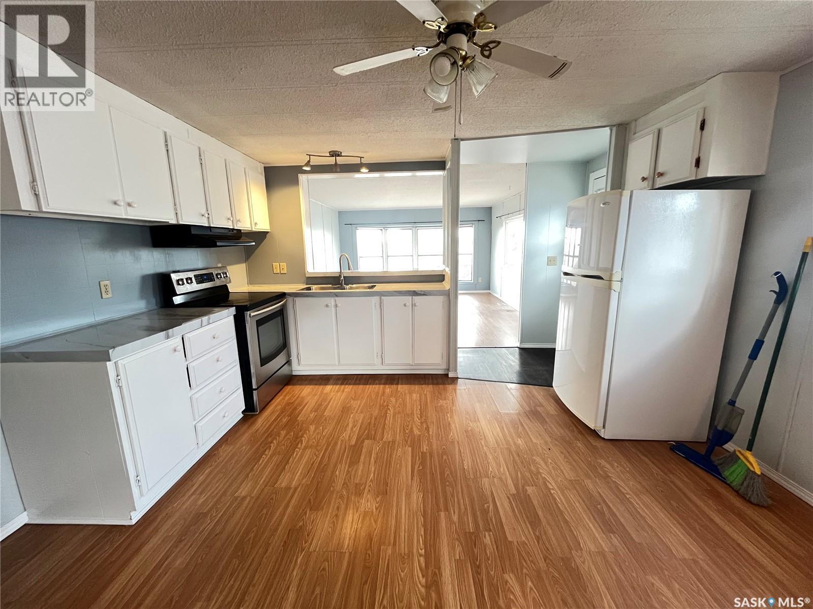 Cypress Mobile Home Park, Maple Creek, SK