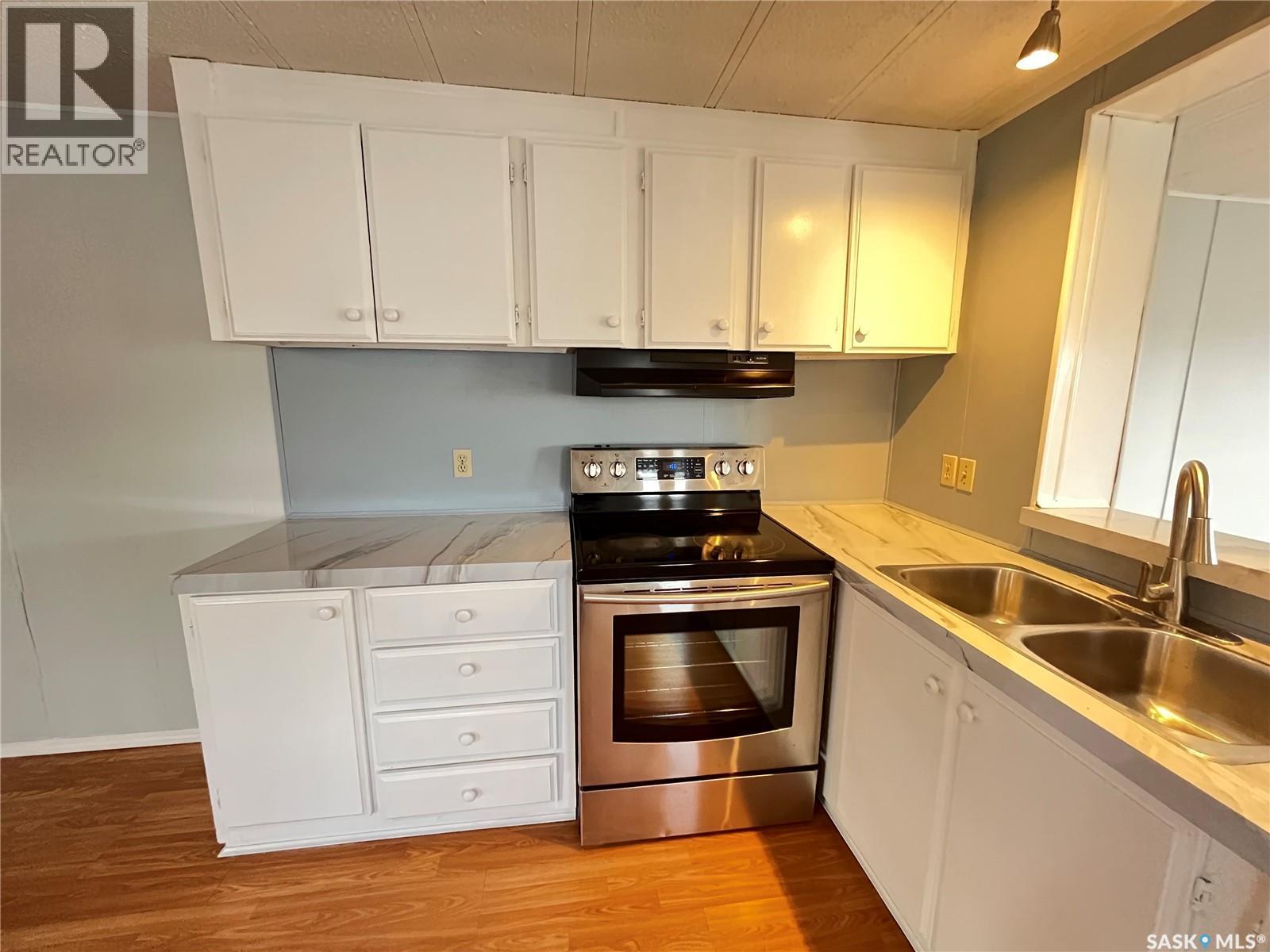 Cypress Mobile Home Park, Maple Creek, SK