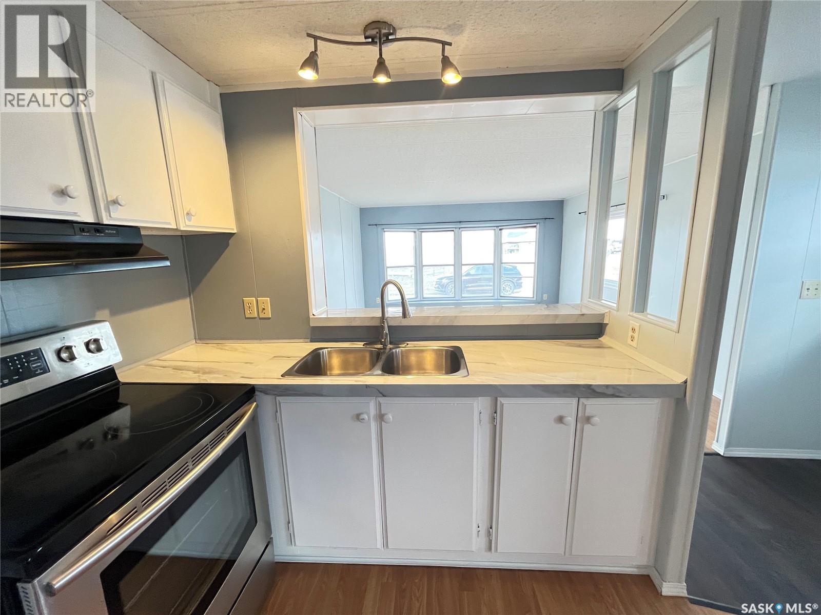 Cypress Mobile Home Park, Maple Creek, SK