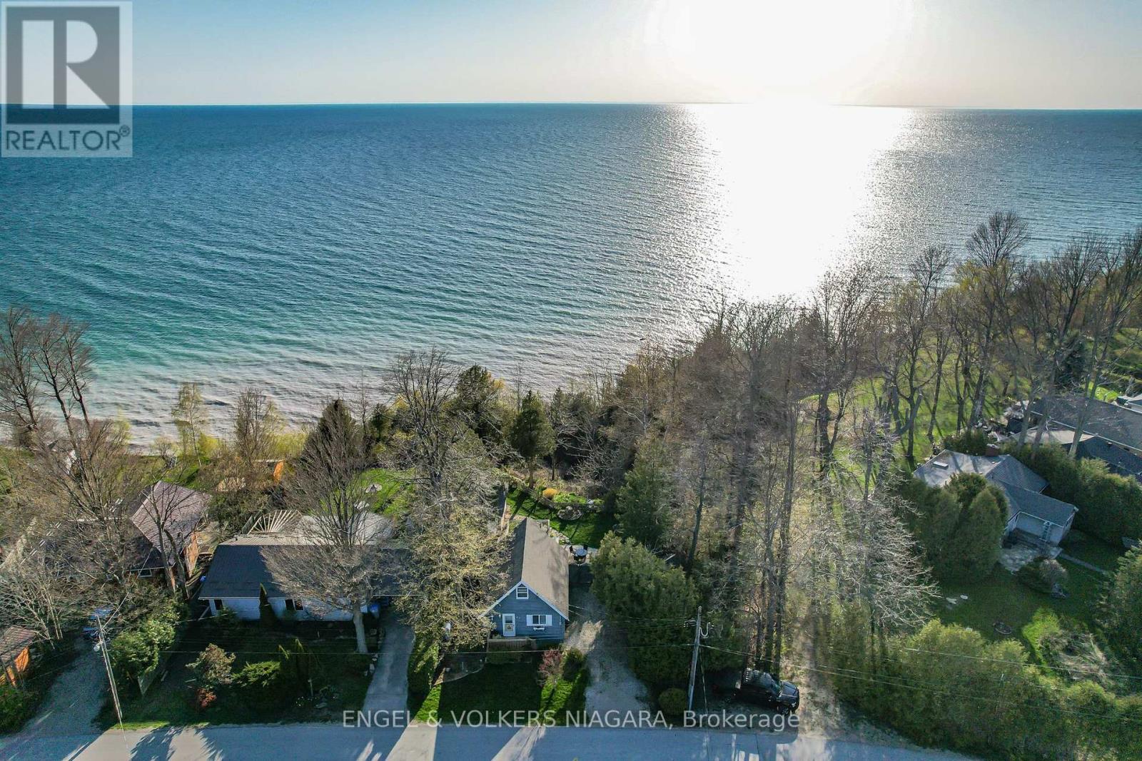41 Andrew Crescent, Goderich (Goderich (Town)), ON - Outdoor With Body Of Water With View