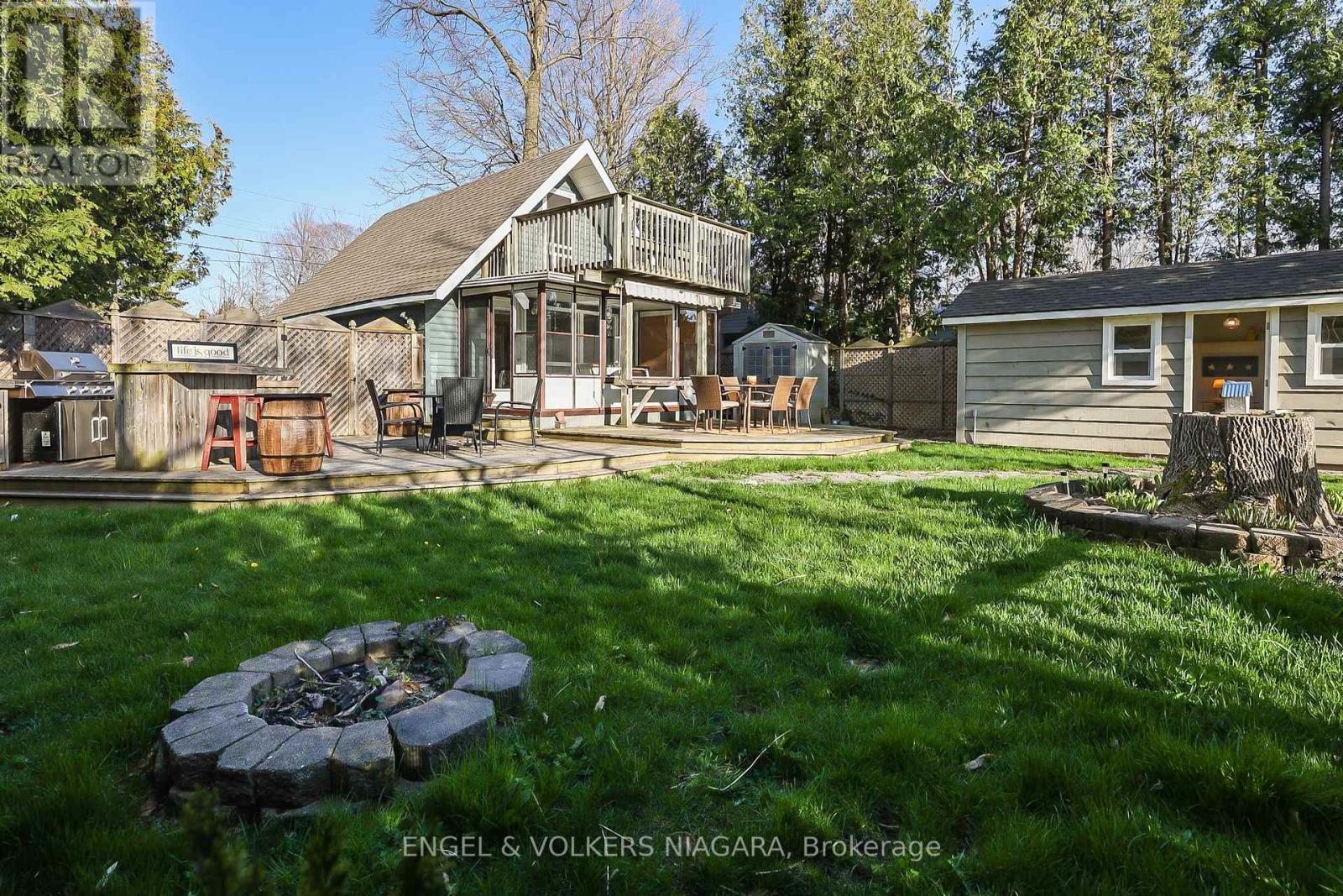 41 Andrew Crescent, Goderich (Goderich (Town)), ON - Outdoor With Deck Patio Veranda