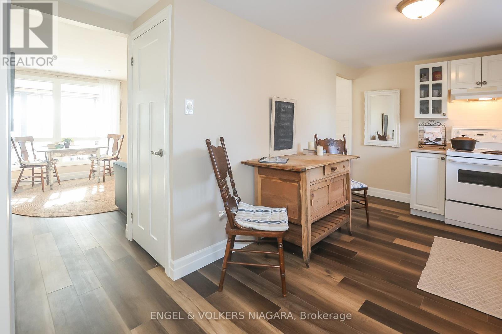 41 Andrew Crescent, Goderich (Goderich (Town)), ON - Indoor Photo Showing Kitchen
