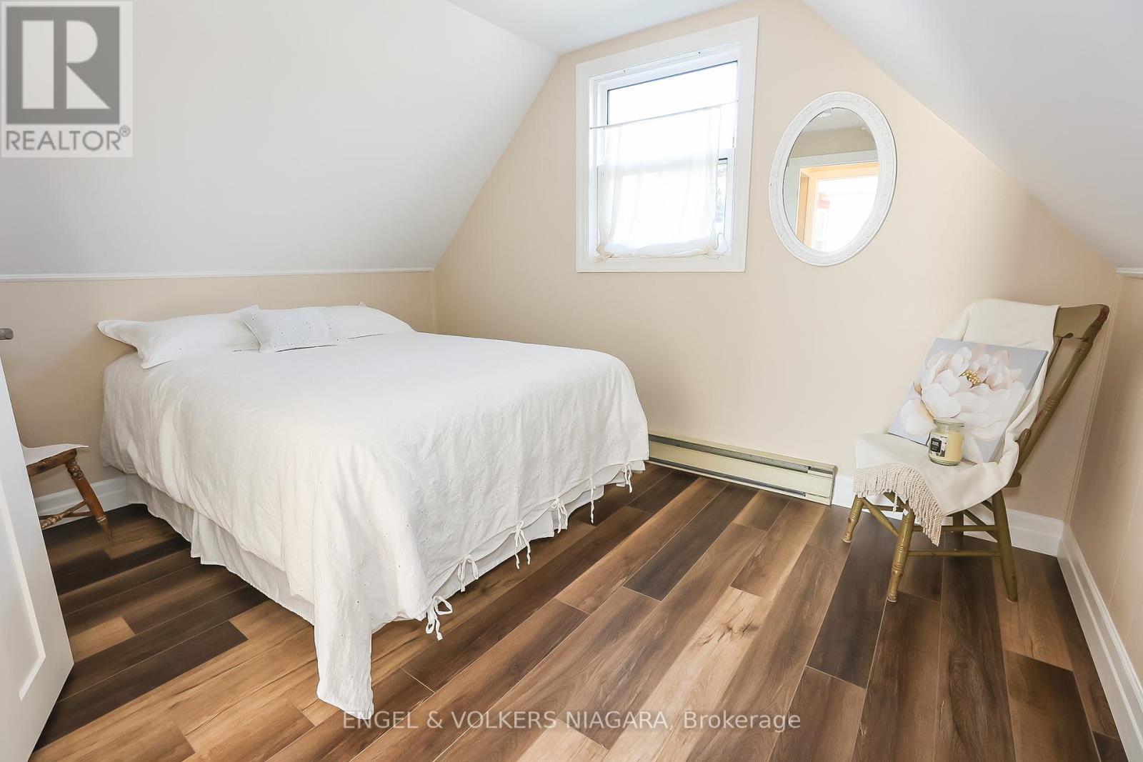 41 Andrew Crescent, Goderich (Goderich (Town)), ON - Indoor Photo Showing Bedroom