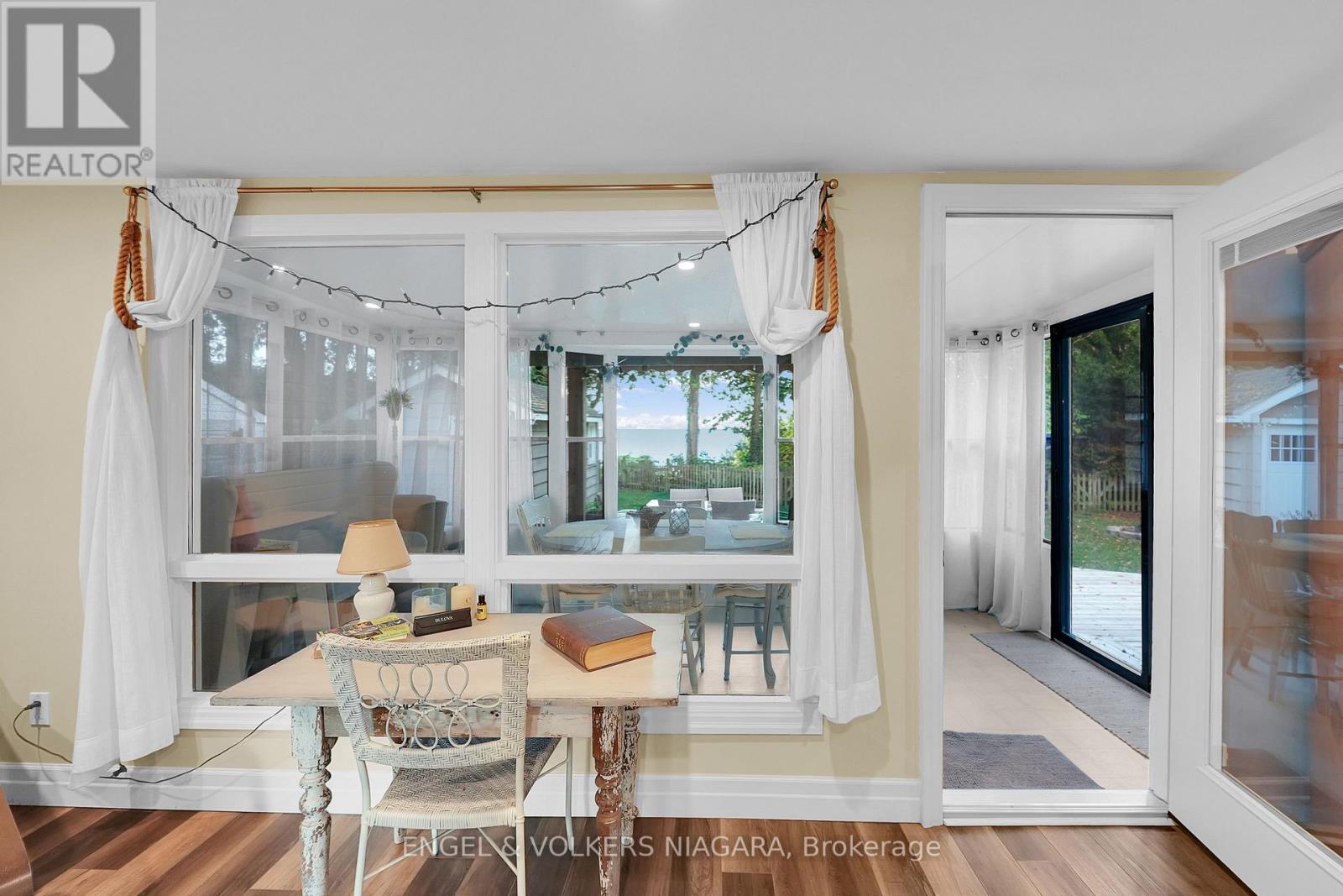 41 Andrew Crescent, Goderich (Goderich (Town)), ON - Indoor Photo Showing Dining Room