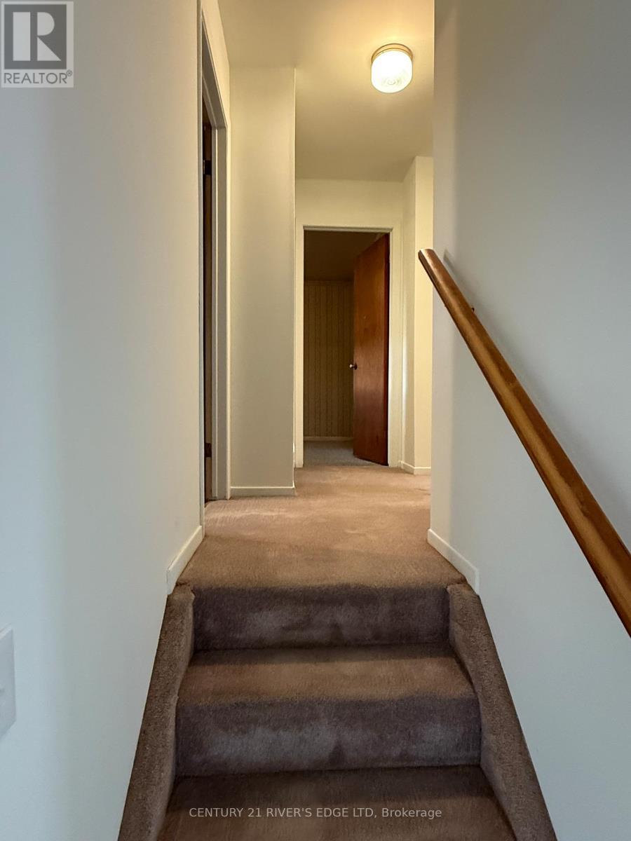 1154 Road 2 Road, Elizabethtown-Kitley, ON - Indoor Photo Showing Other Room