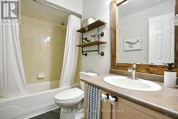 Main Floor 4 Piece Bathroom -
