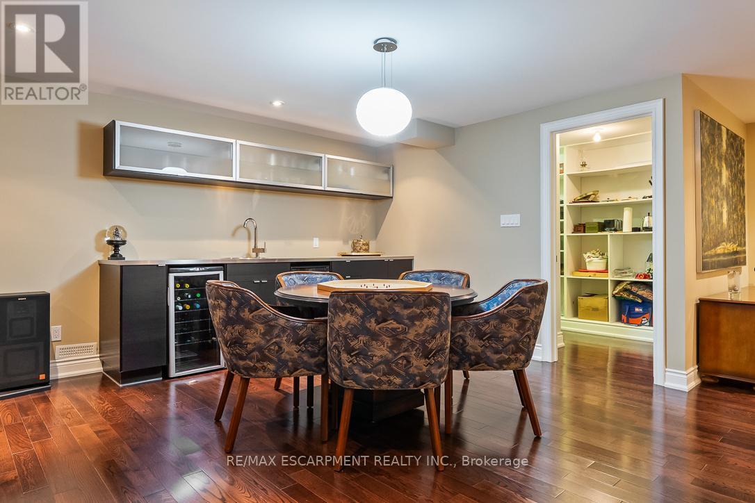 762 Hidden Grove Lane, Mississauga, ON - Indoor Photo Showing Dining Room