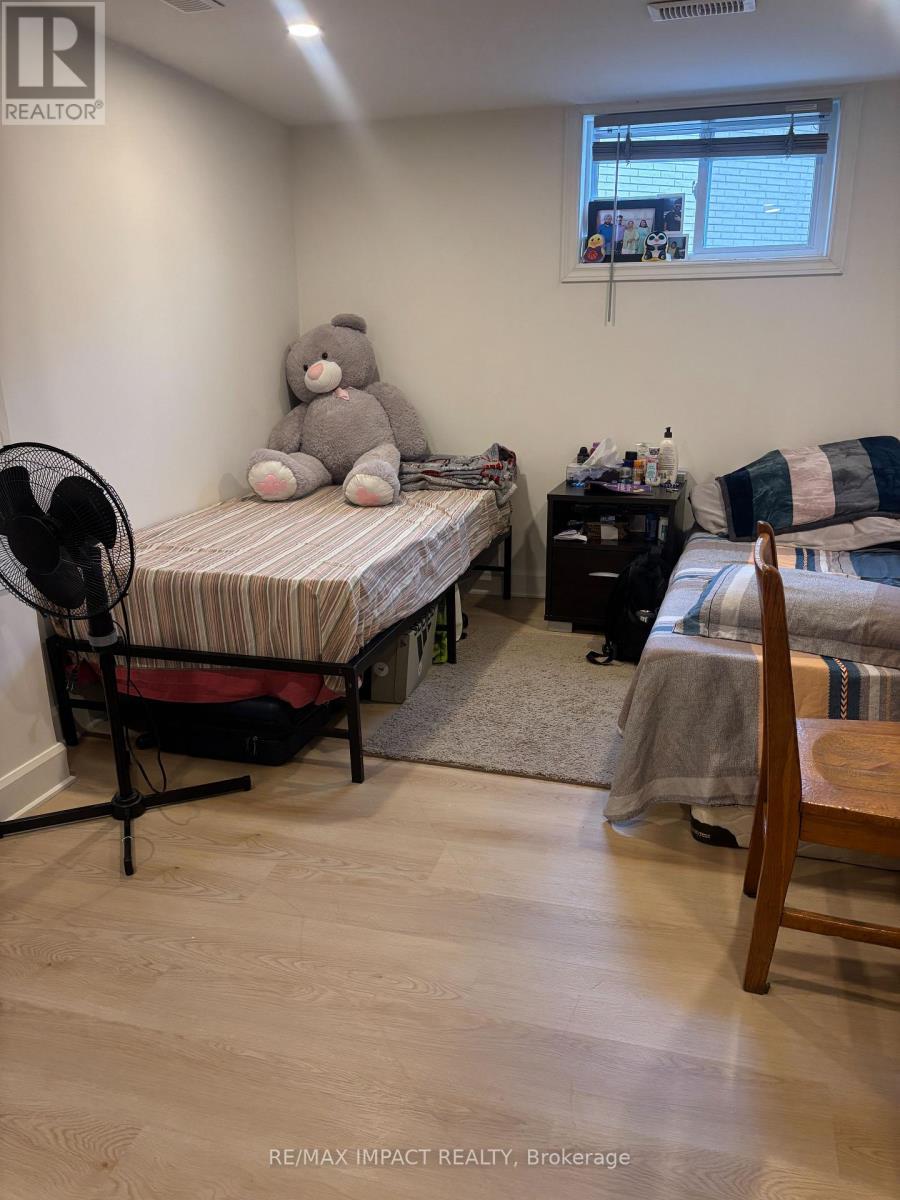 Bsmt - 20 Gillrie Court, Brantford, ON - Indoor