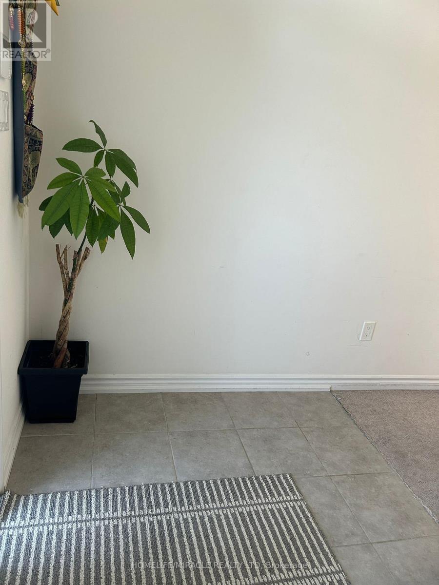 29 Jenner Drive, Brant, ON - Indoor Photo Showing Other Room