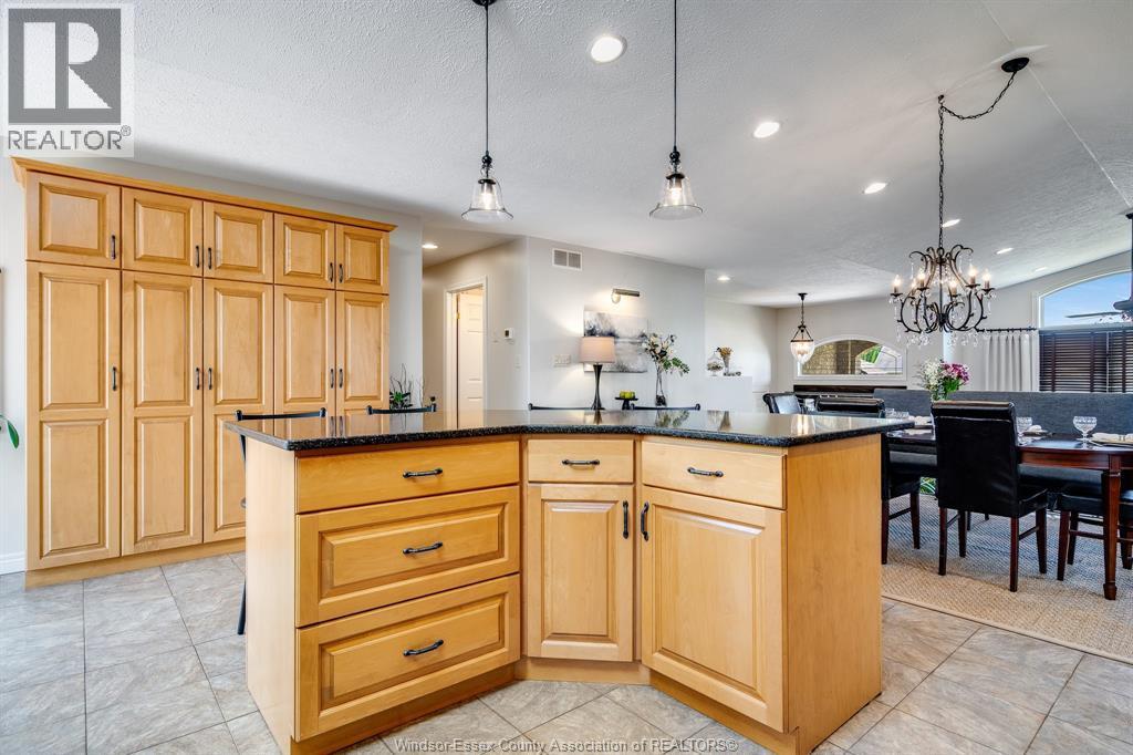 171 Sturgeon Meadows, Leamington, ON - Indoor