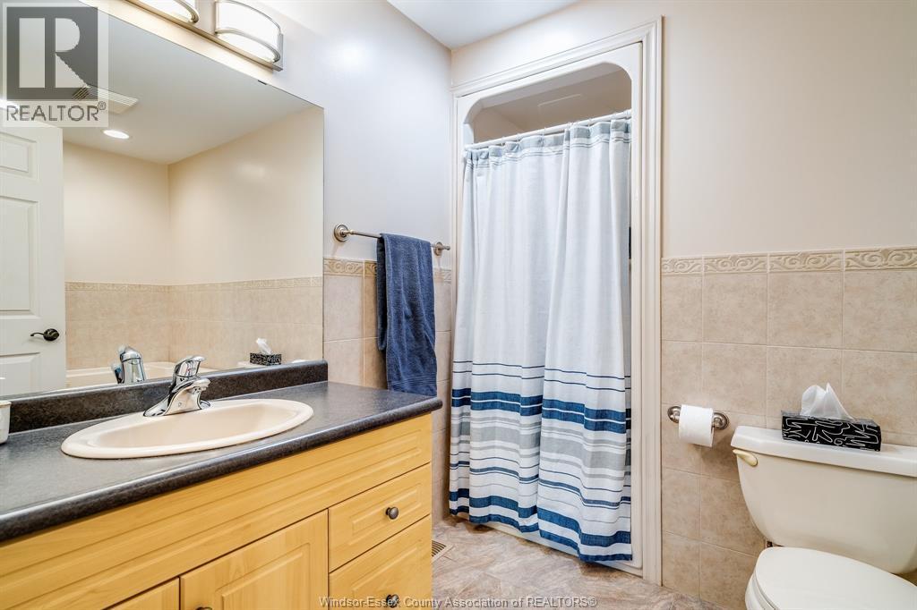 171 Sturgeon Meadows, Leamington, ON - Indoor Photo Showing Bathroom