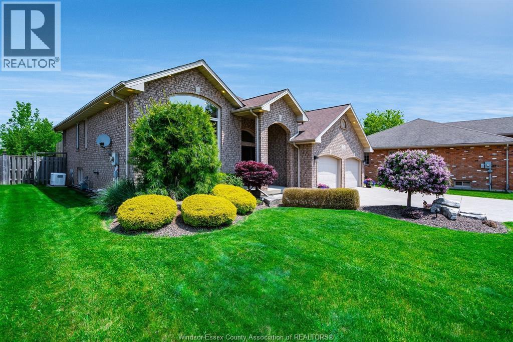 171 Sturgeon Meadows, Leamington, ON - Outdoor