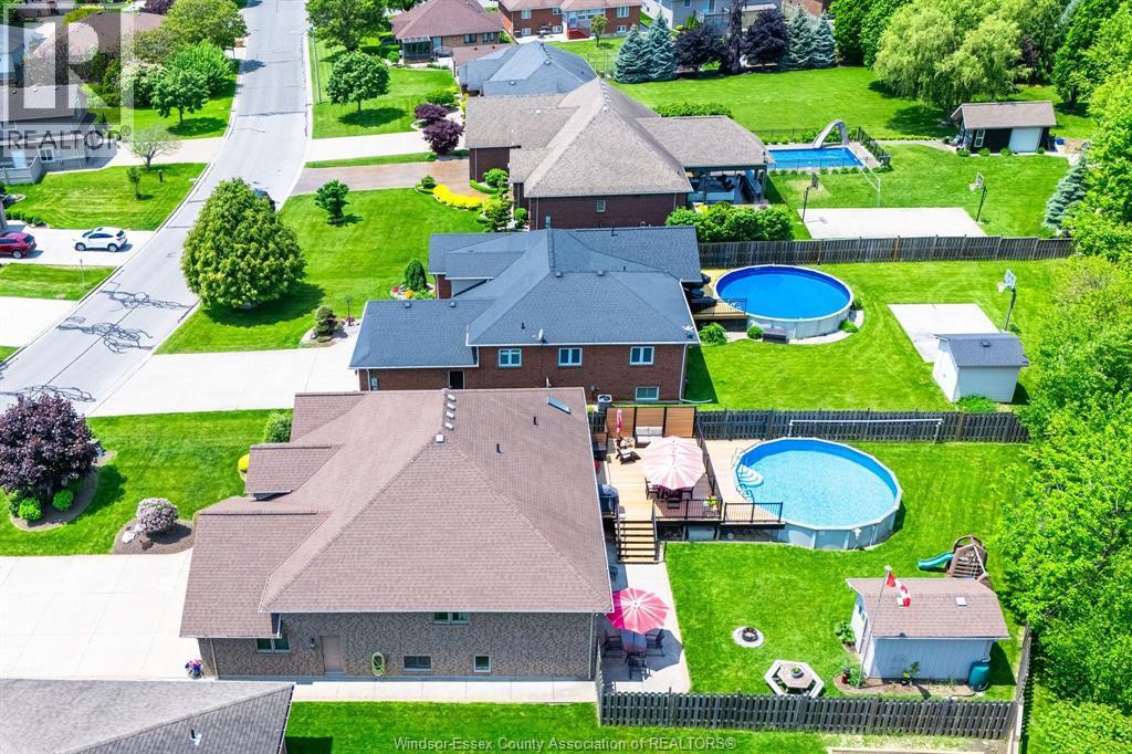 171 Sturgeon Meadows, Leamington, ON - Outdoor With Above Ground Pool