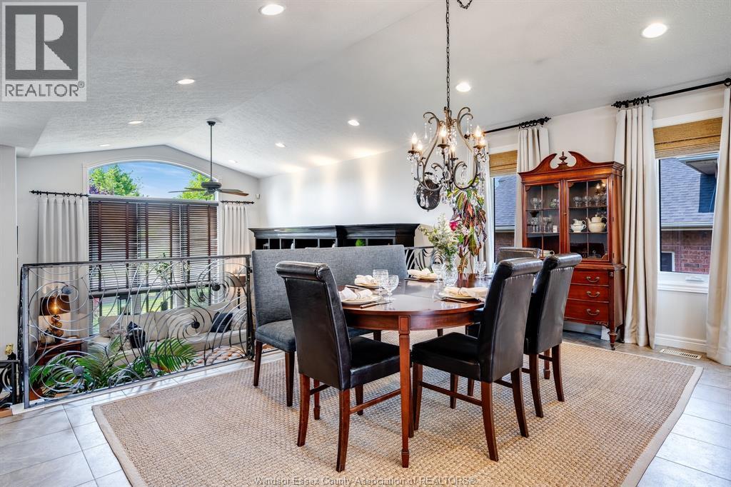 171 Sturgeon Meadows, Leamington, ON - Indoor Photo Showing Dining Room