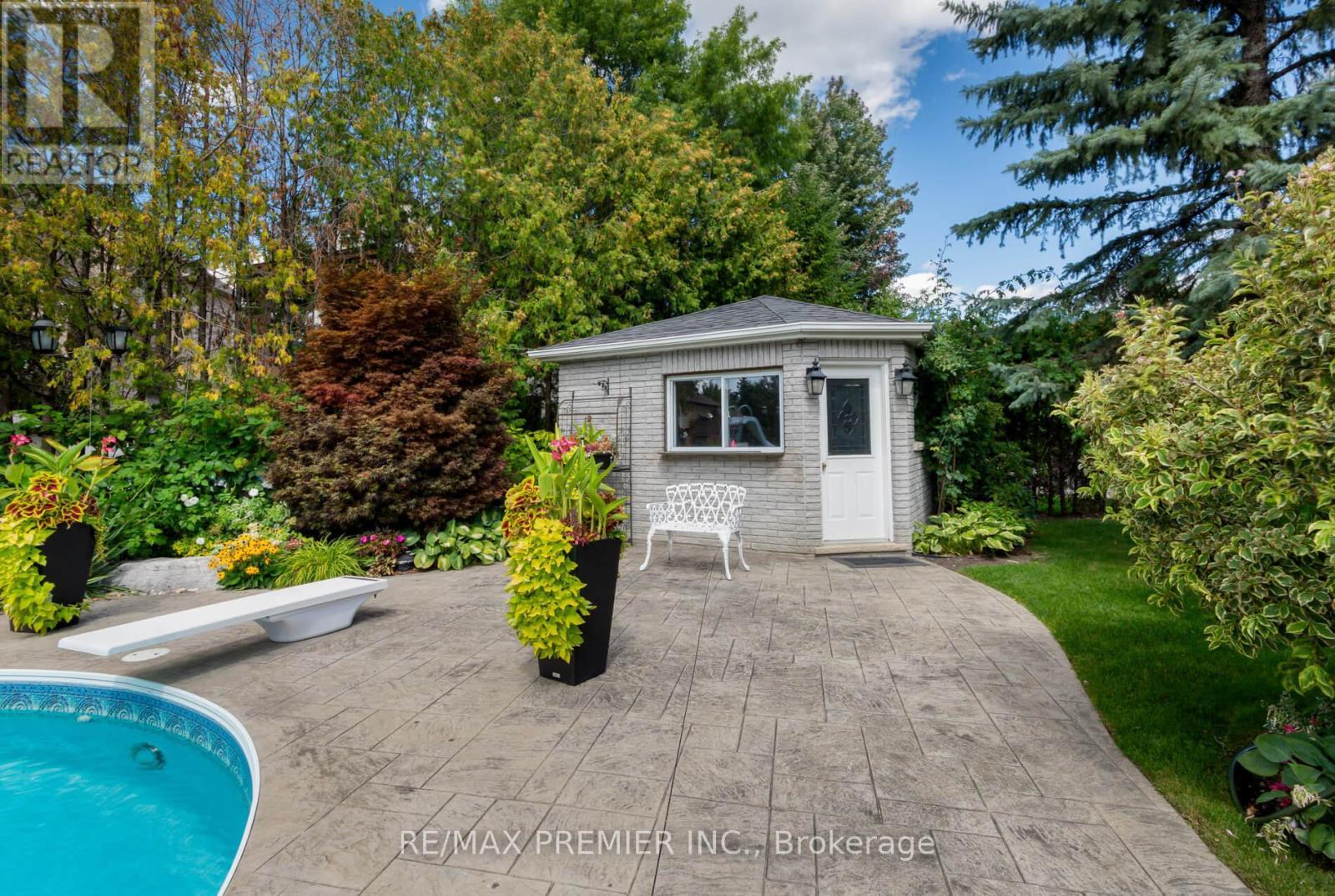 90 Shamrock Crescent, Vaughan, ON - Outdoor