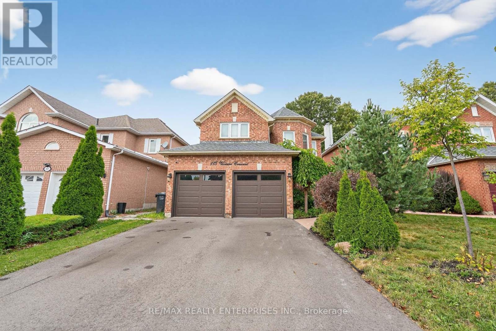 115 Vivians Crescent, Brampton, ON - Outdoor With Facade