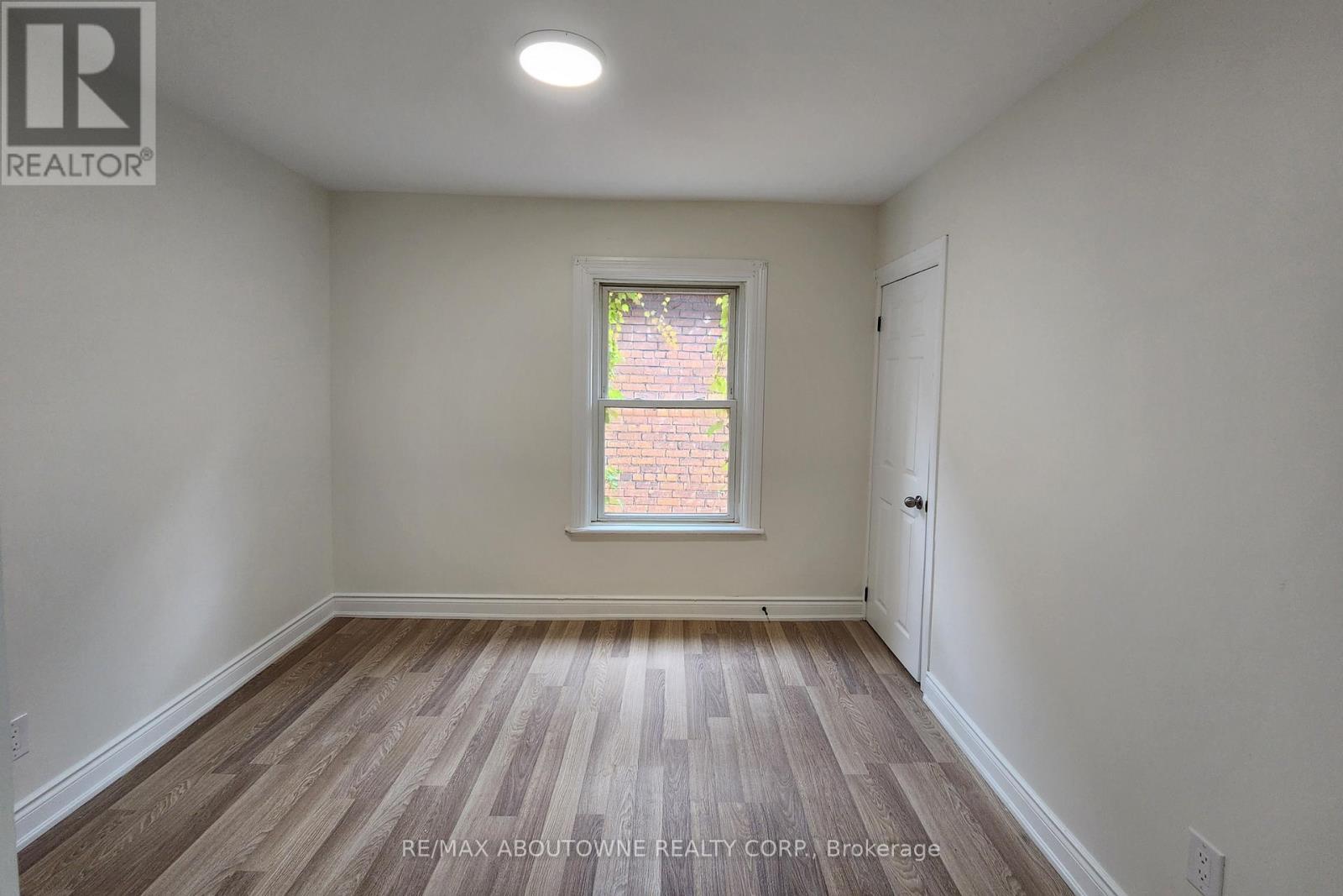 41 Somerset Avenue, Hamilton, ON - Indoor Photo Showing Other Room