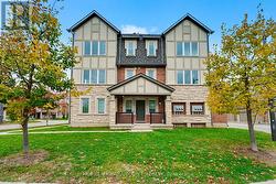 370 TIMBERLAND GATE Oakville, ON L6M 0Y9