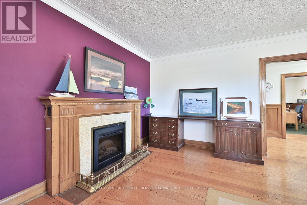 160 King Street E, Mississauga, ON - Indoor Photo Showing Living Room With Fireplace