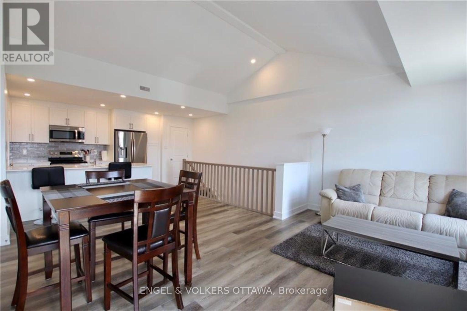 H - 380 Rolling Meadow Crescent, Ottawa, ON - Indoor