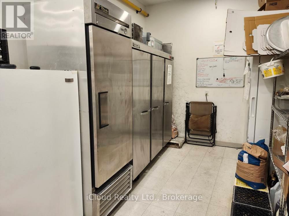 35 Talbot Street E, Haldimand, ON