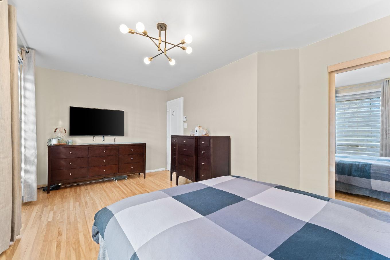 Primary bedroom - 4 Rue Lambert, Repentigny (Repentigny), QC - Indoor Photo Showing Bedroom