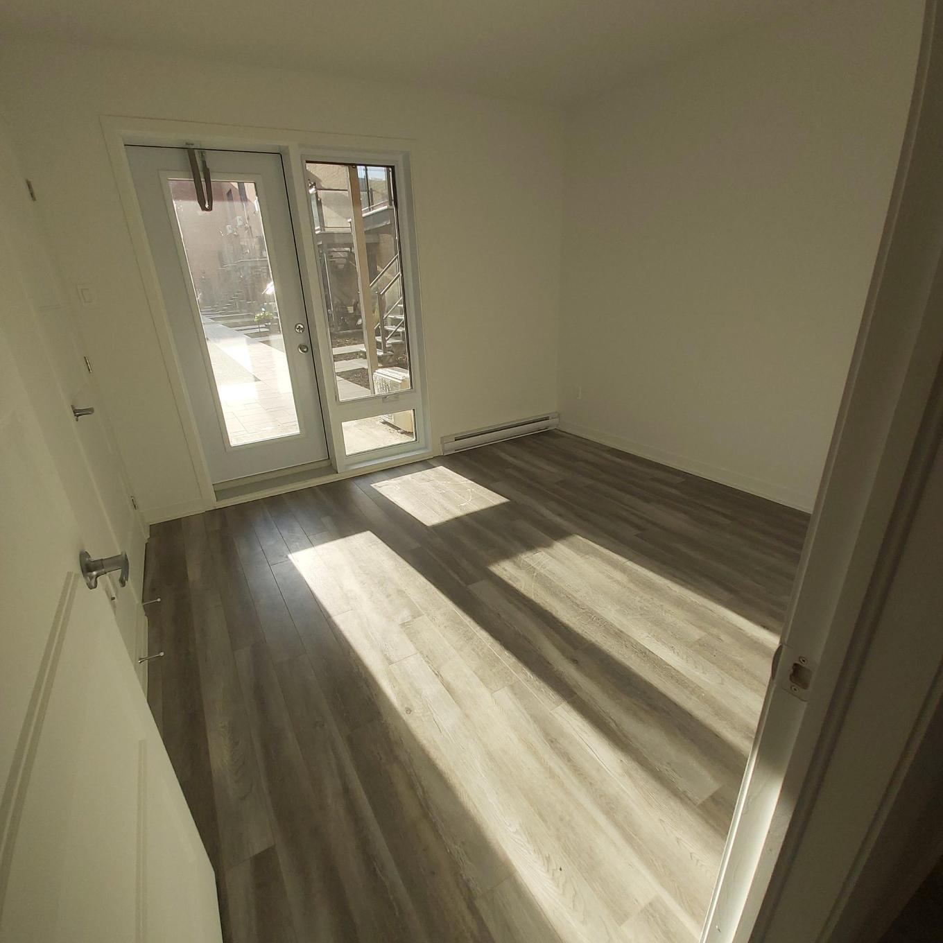 Primary bedroom - 4542 Rue La Perrière, Longueuil (Saint-Hubert), QC - Indoor Photo Showing Other Room