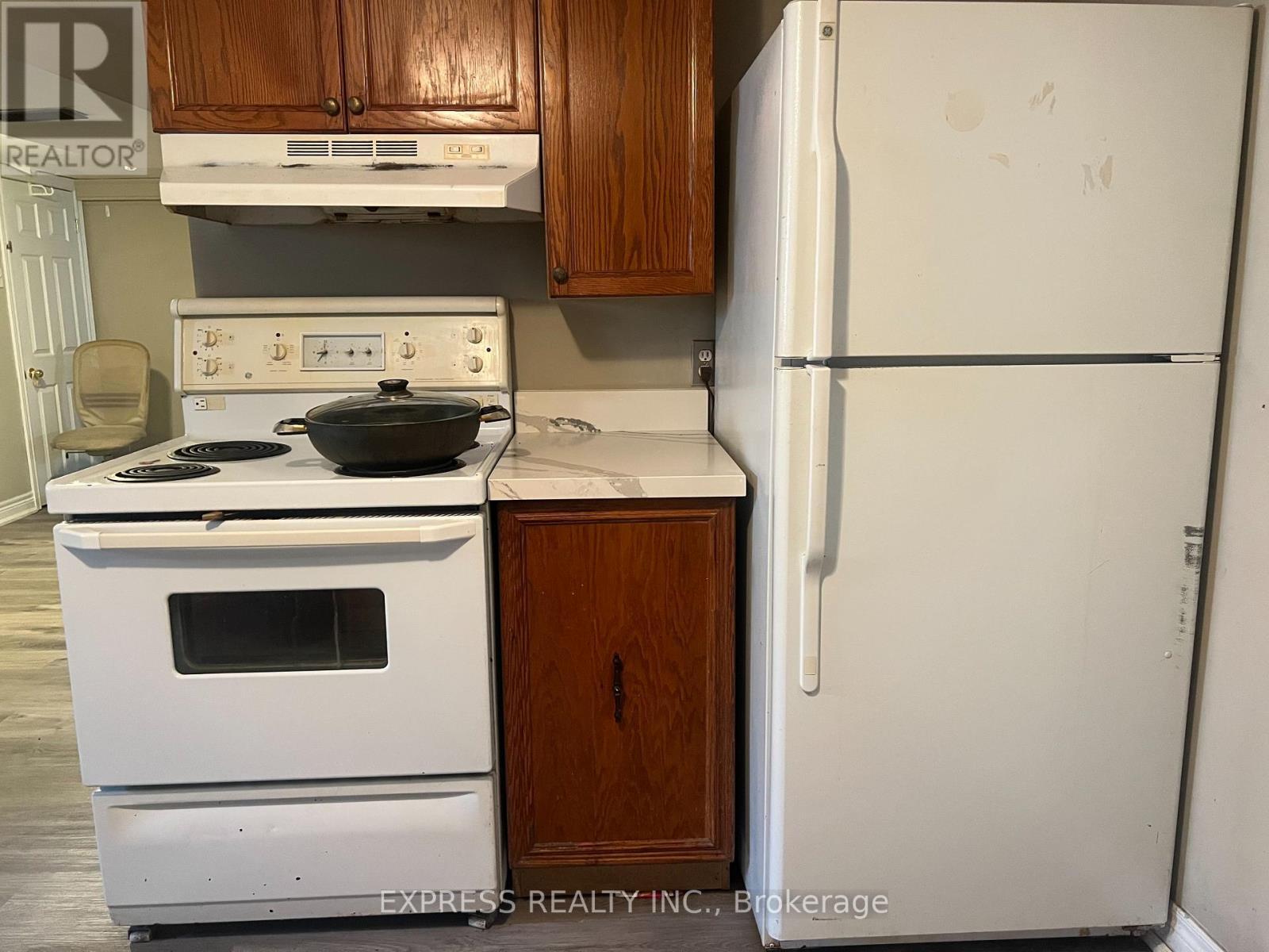 Bsmt - 80 Taunton Road W, Oshawa, ON - Indoor Photo Showing Kitchen