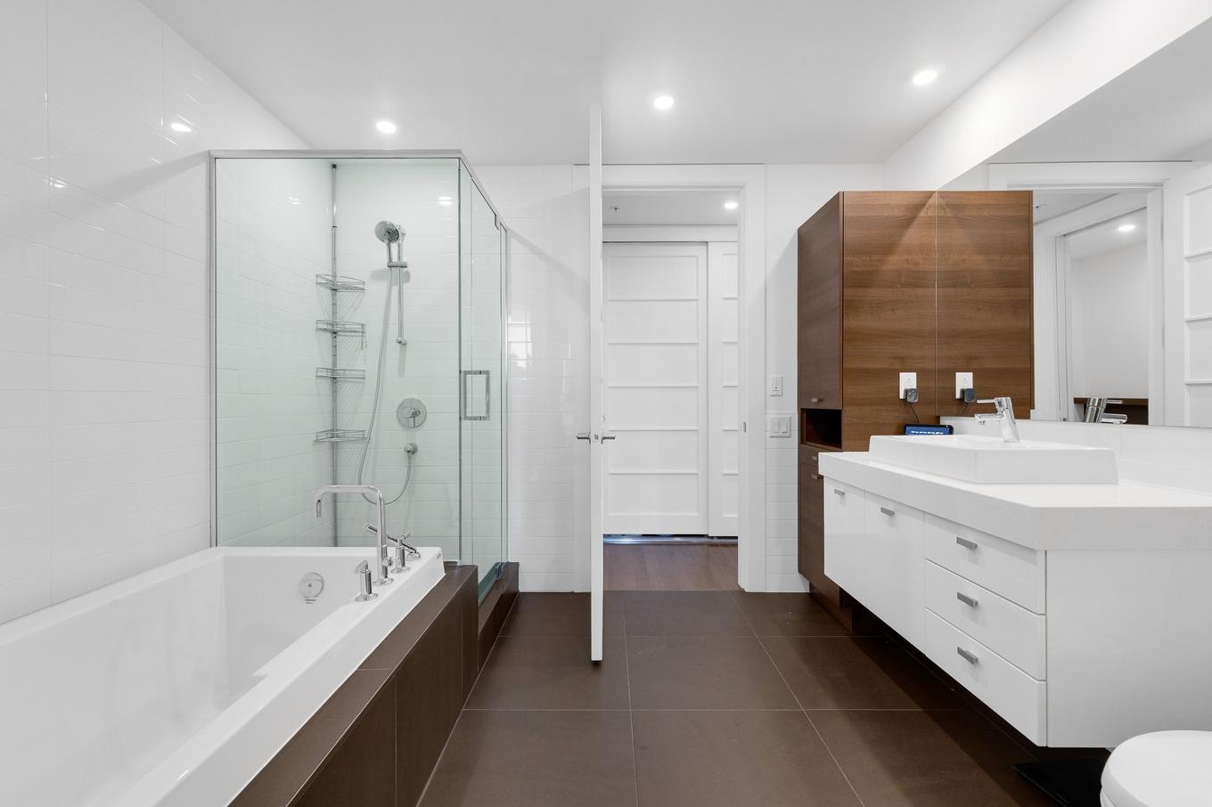 Salle de bains - 404-2200 Rue Harriet-Quimby, Montréal (Saint-Laurent), QC - Indoor Photo Showing Bathroom