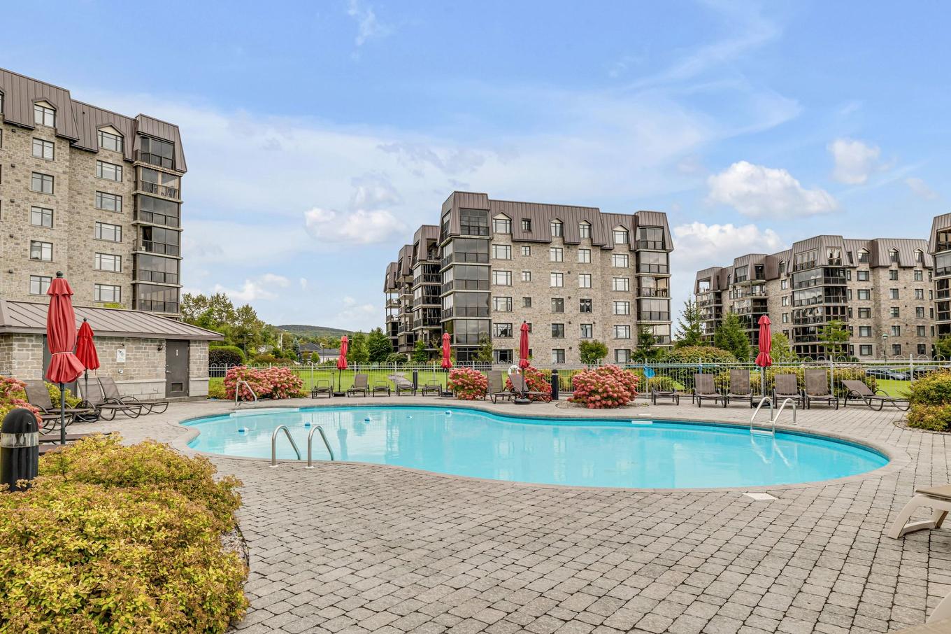 Pool - 705-7755 Rue Du Daim, Québec (Charlesbourg), QC - Outdoor With In Ground Pool