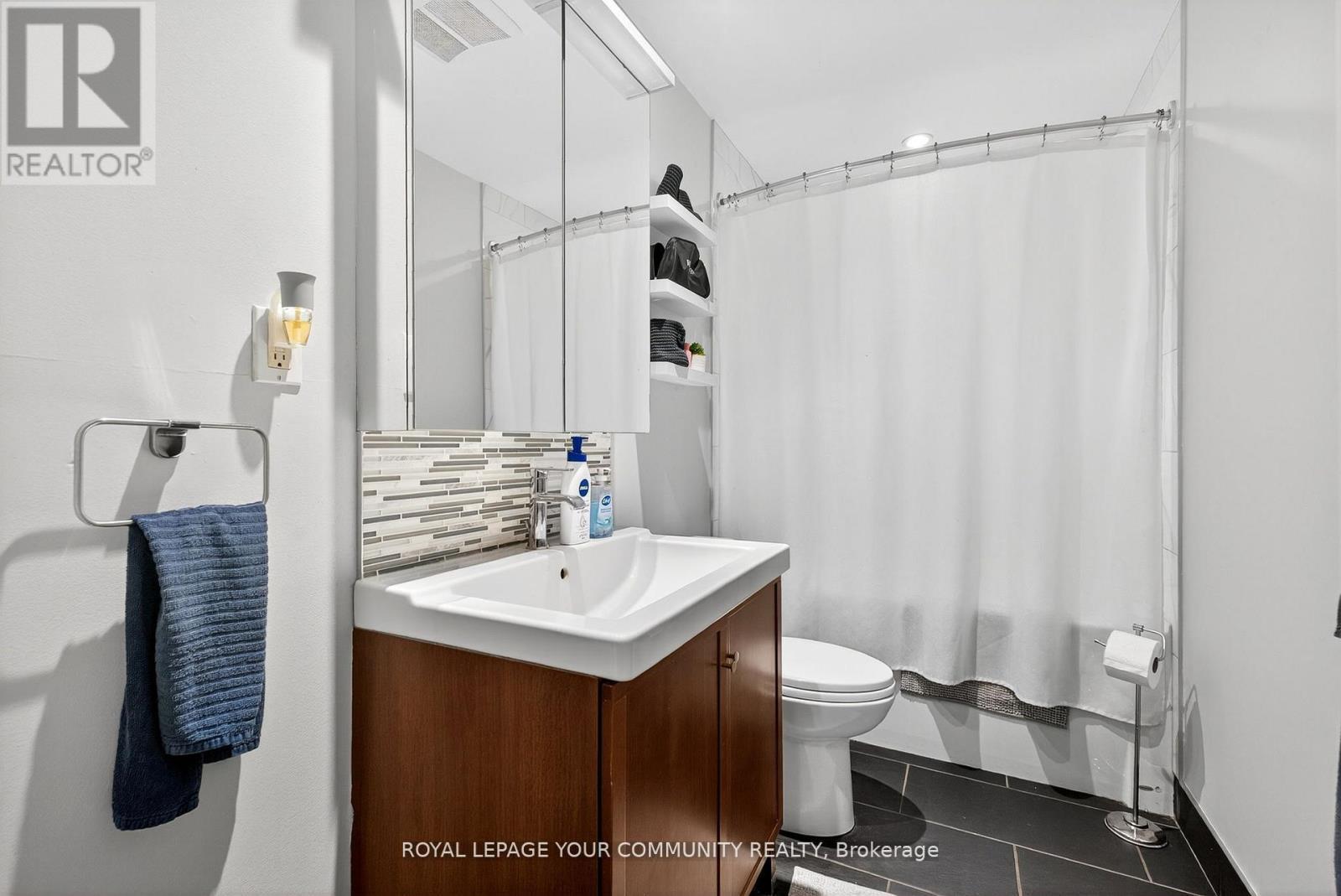 67 Monkswood Crescent, Newmarket, ON - Indoor Photo Showing Bathroom