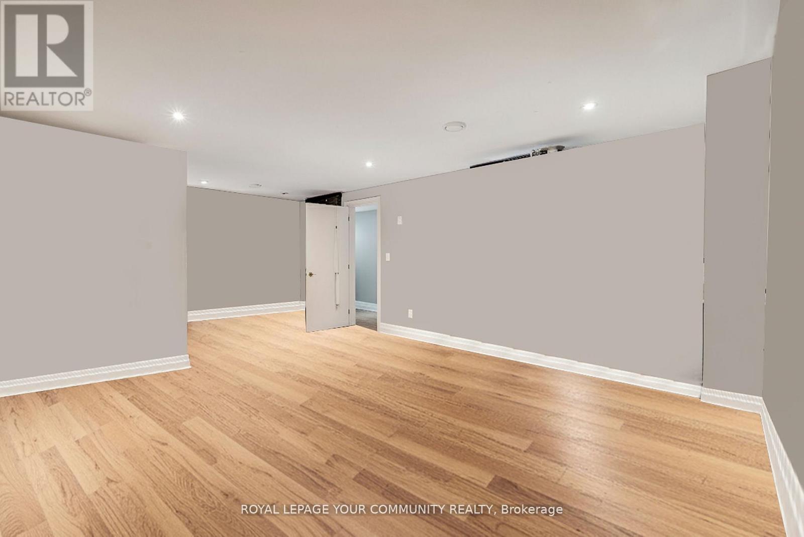 67 Monkswood Crescent, Newmarket, ON - Indoor Photo Showing Other Room